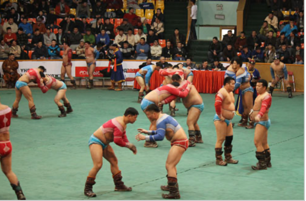 Сар шинийн барилдааны эрхийн төлөө бөхчүүд ням гарагт хүч үзнэ